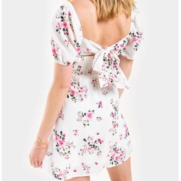 Francesca’s Drew Floral Back Tie Mini Dress (New With Tag) - Picture 2 of 4